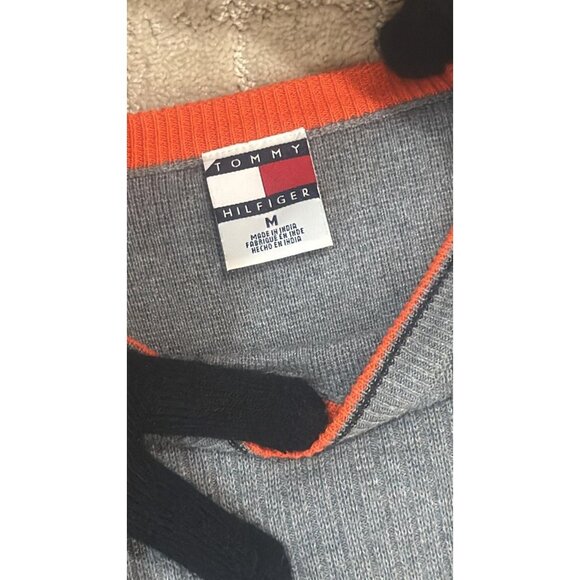 Tommy Hilfiger V-Neck Sweater Men's Medium Grey Ribbed Knit Orange Trim Logo - Picture 3 of 4
